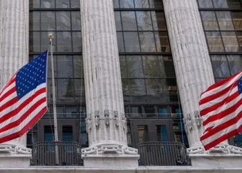 “موديز” تخفض تصنيف أميركا الائتماني بسبب تصاعد الدين الحكومي